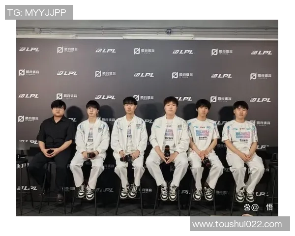 赛后复盘FPX与BLG精彩配合解析与关键时刻回顾实时数据